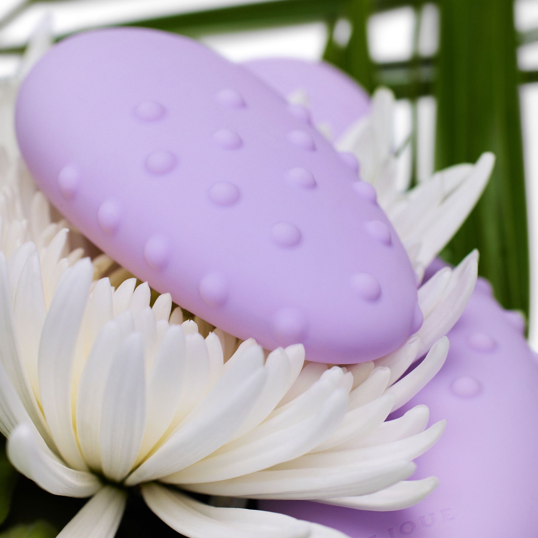 Je Joue Mimi Deux Extra-Soft Double Sided Clitoral Vibrator — 2 | Massage & wellness devices | discreet sex toys USA